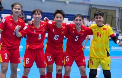 Southeast Asian fans collectively erupted as Vietnam staged a comeback to defeat Myanmar 5-2.
