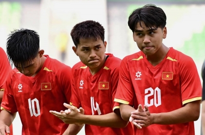 HOT: Despite changing the entire lineup, Vietnam still won 4-0 against Japan