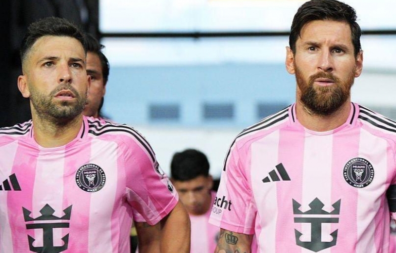 Messi: &#39;So, who will be passing the ball to me now?&#39;