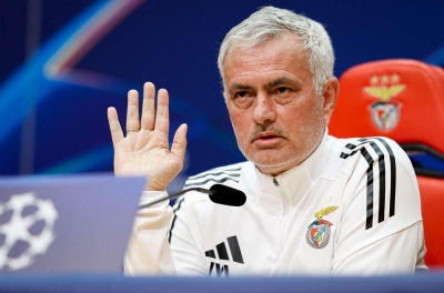 Real Madrid receives warning about Mourinho