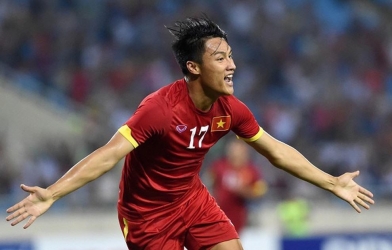 Vietnamese overseas midfielder Mac Hong Quan 'fires his shot' after two years of waiting