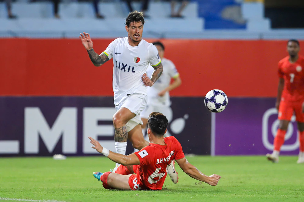 Thủ môn Kashima Antlers: 'Đình Bắc có triển vọng thi đấu ở J-League 1' - Ảnh 2. Thủ môn Kashima Antlers: 'Đình Bắc có triển vọng thi đấu ở J-League 1' - Ảnh 2.