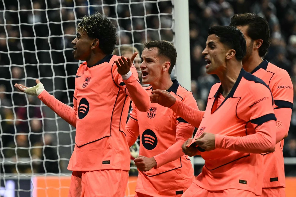 Champions League - Lượt về vòng 1/8, 00h45, ngày 19/3, sân Camp Nou, Barcelona – Newcastle (lượt đi 1-1): Tấm phiếu mang tên Newcastle - Ảnh 1.