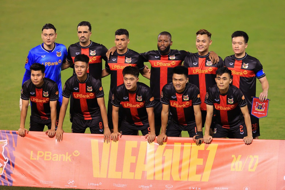 CLB Ninh Bình thống trị giải thưởng tháng 9 của V-League 2026/27 - Ảnh 1. CLB Ninh Bình thống trị giải thưởng tháng 9 của V-League 2026/27 - Ảnh 1.
