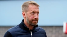 Former Chelsea coach stuns fans by fluently speaking the local language during his debut with the Sweden national team