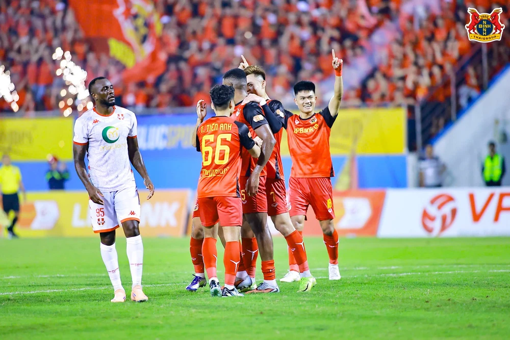 Tin nóng bóng đá Việt hôm nay 10/5: Đội tuyển Việt Nam gặp thử thách tại Asian Cup; U17 Việt Nam thận trọng trước U17 Hàn Quốc - Ảnh 3. Tin nóng bóng đá Việt hôm nay 10/5: Đội tuyển Việt Nam gặp thử thách tại Asian Cup; U17 Việt Nam thận trọng trước U17 Hàn Quốc - Ảnh 3.