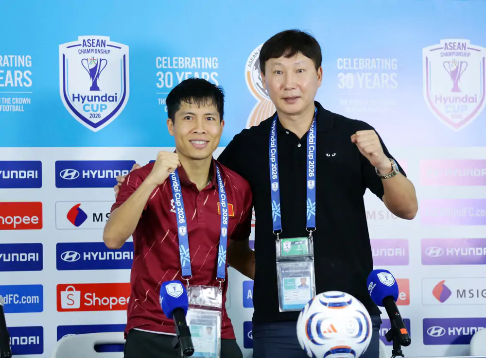 Dàn nội binh giúp HLV Kim Sang Sik gỡ áp lực - Ảnh 1. Dàn nội binh giúp HLV Kim Sang Sik gỡ áp lực - Ảnh 1.