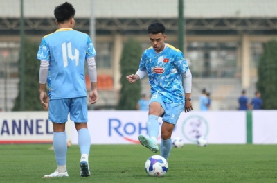 Vietnamese U23 center-back candidly comments on the Croatian-Vietnamese player's level