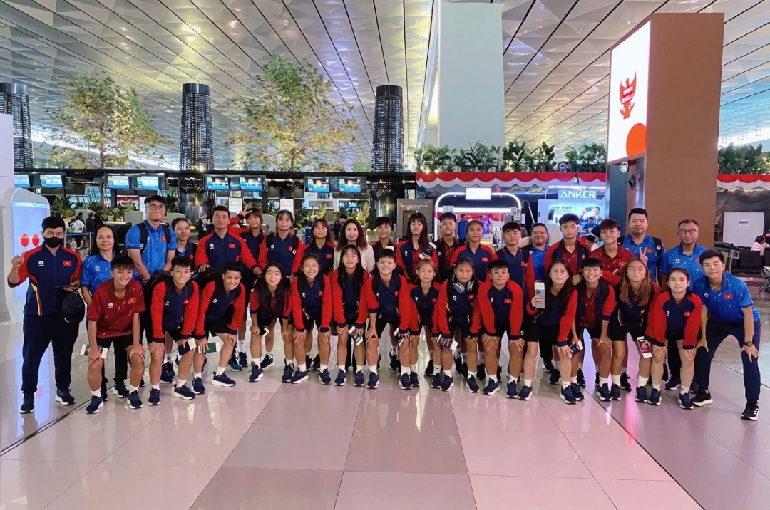 Vietnam U16 women&#39;s team travels to Indonesia for the AFF tournament