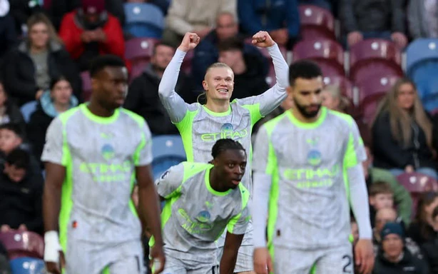 With a minimum win over Burnley, Manchester City takes the top spot from Arsenal