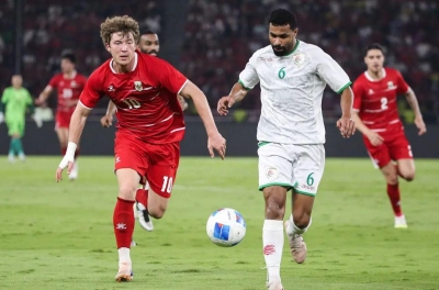 Live football: Indonesia 1-0 Mozambique - Pushing forward in attack