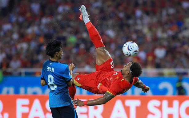 The Vietnam national team aims to defeat Indonesia on their home turf