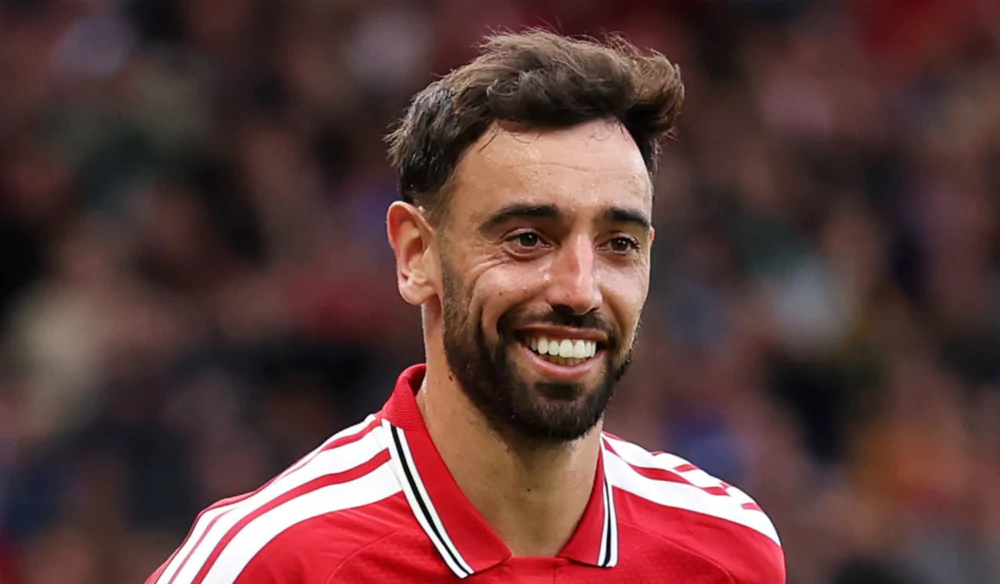 HLV Carrick ra quyết định quan trọng về Bruno Fernandes ở MU - Ảnh 1. HLV Carrick ra quyết định quan trọng về Bruno Fernandes ở MU - Ảnh 1.