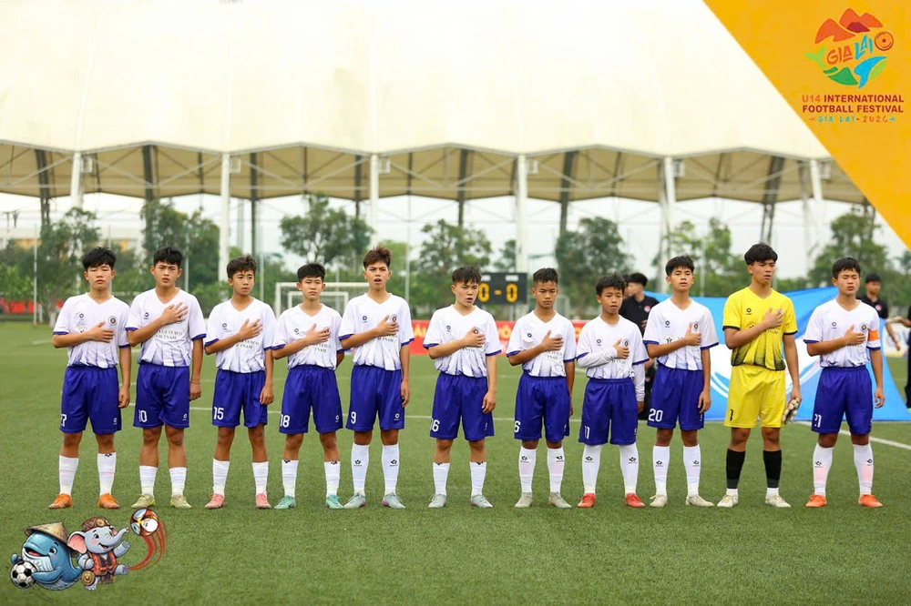 Sự việc - Ý kiến: Xem bầu Đức làm bóng đá - Ảnh 1.
