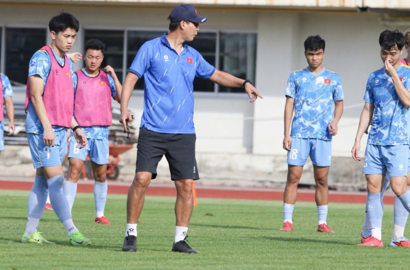 Coach Kim Sang Sik emphasizes one key focus for U22 Vietnam before the semifinal