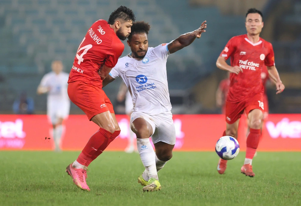 Xuân Son lạc lối giữa khủng hoảng của Nam Định - Ảnh 1. Xuân Son lạc lối giữa khủng hoảng của Nam Định - Ảnh 1.