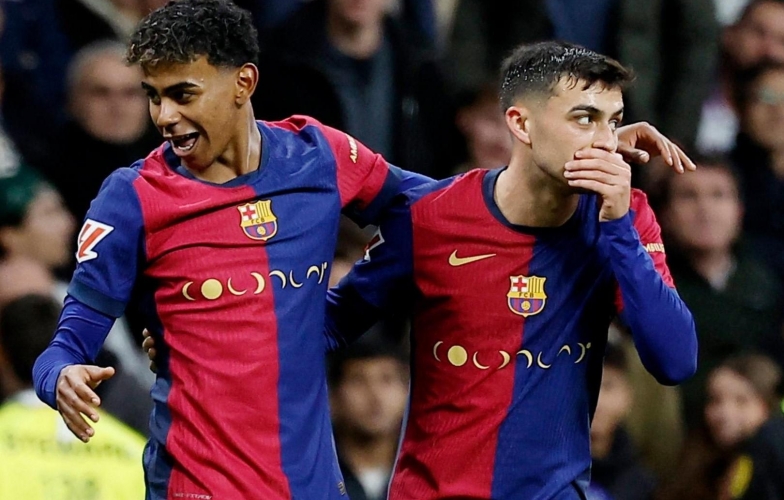 Coach Hansi Flick praises Lamine Yamal and Pedri