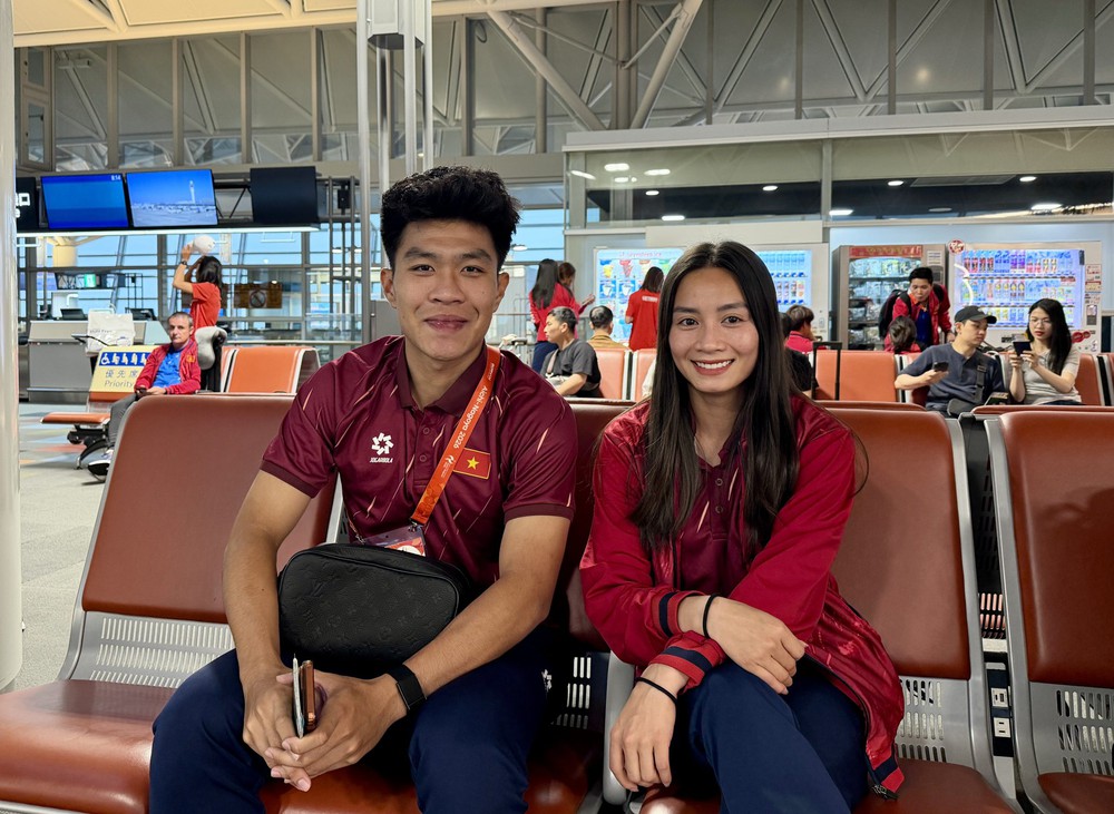 U23 Việt Nam và đội tuyển nữ về nước sau khi dừng bước ở tứ kết ASIAD - Ảnh 2. U23 Việt Nam và đội tuyển nữ về nước sau khi dừng bước ở tứ kết ASIAD - Ảnh 2.
