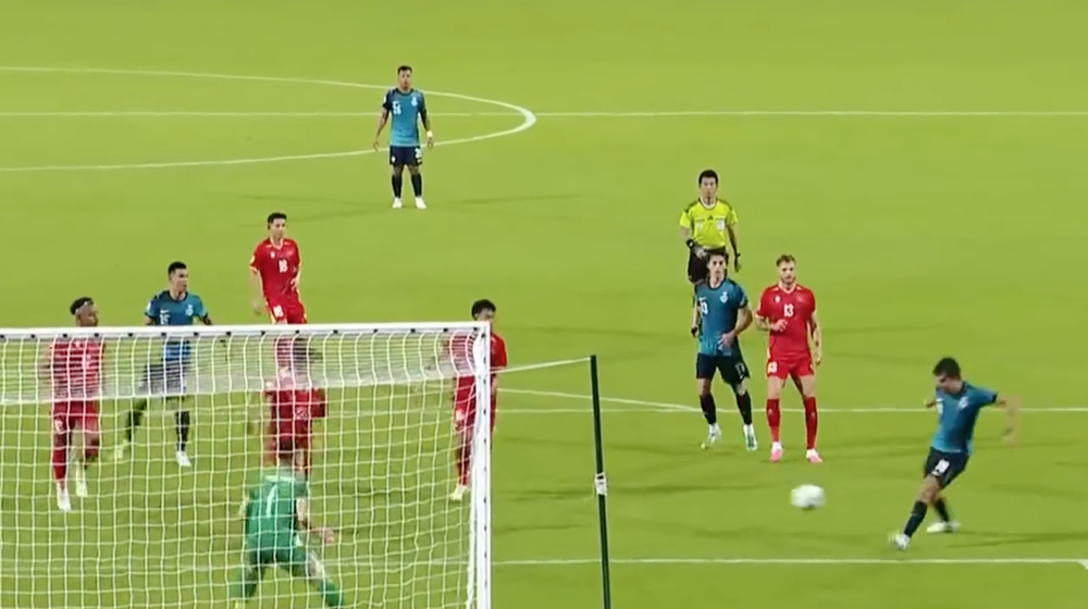Patrik Lê Giang và hàng thủ đội tuyển Việt Nam trước bài kiểm tra lớn nhất ASEAN Cup 2026 - Ảnh 1.