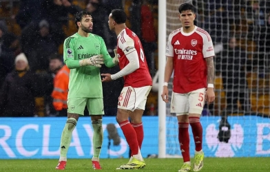 Arsenal dropped points against the bottom-ranked team, putting their top spot in serious jeopardy