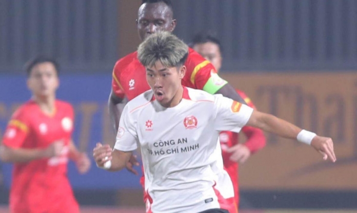 Việt kiều Khoa Ngô gửi thông điệp đặc biệt tới HLV Kim Sang Sik