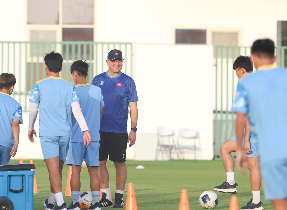 Từ tấm vé World Cup của U17 Việt Nam đến khát vọng lớn cho bóng đá nước nhà - Ảnh 2. Từ tấm vé World Cup của U17 Việt Nam đến khát vọng lớn cho bóng đá nước nhà - Ảnh 2.