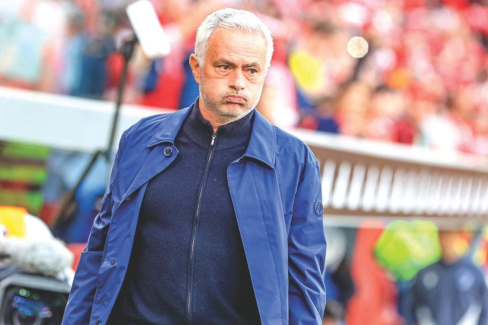 Real Madrid: Mourinho chẳng ngại trị Vinicius, Mbappe thẳng tay - Ảnh 1.