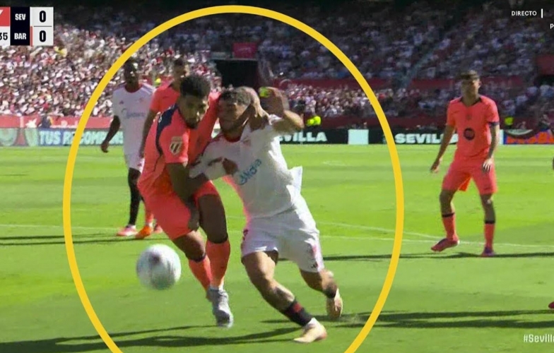 Controversy erupts in the Sevilla vs Barcelona match