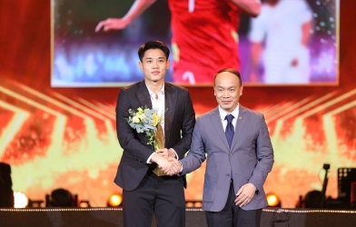 Dinh Bac and U23 Vietnam were honored at a prestigious awards ceremony.