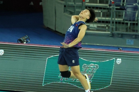 Đặng Thị Hồng makes a comeback