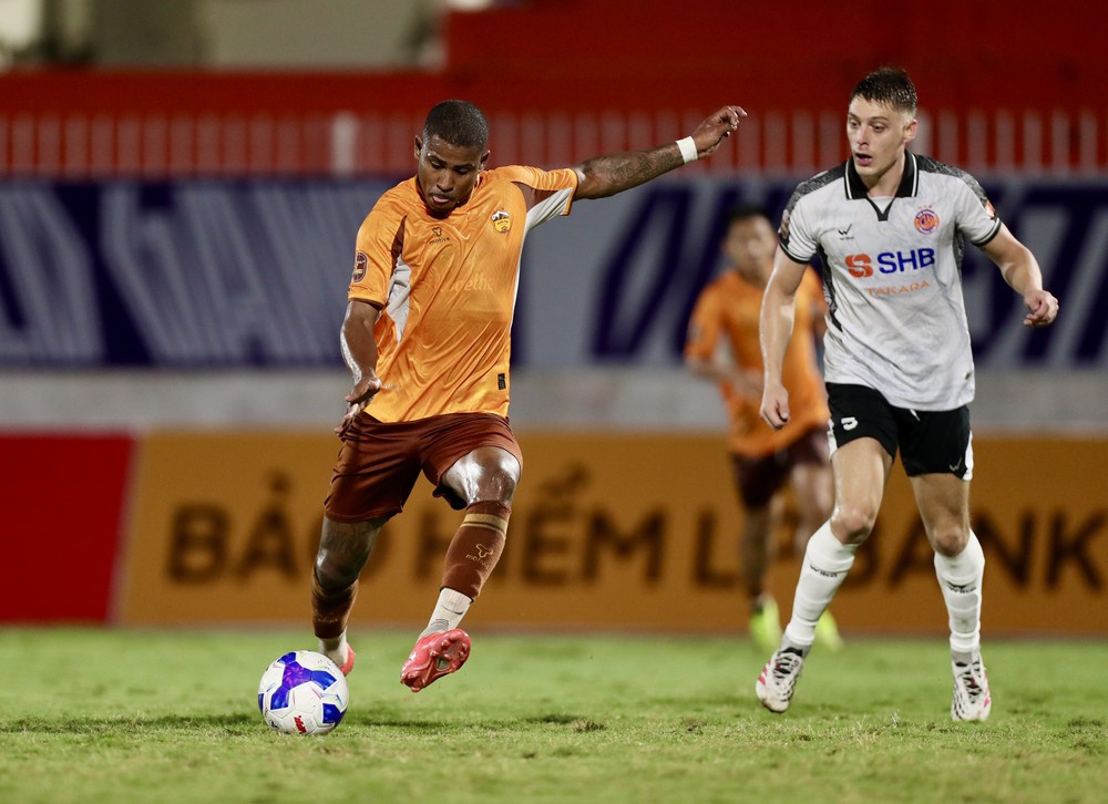 Đình Bắc cùng đồng đội hưởng lợi khi V-League trở lại - Ảnh 4.