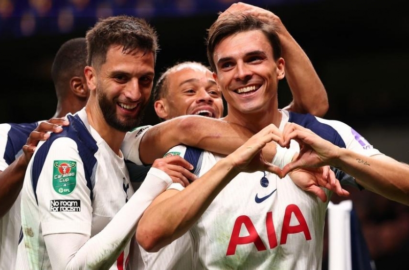 Live: Tottenham vs Brentford, 10:00 PM Today, December 6th