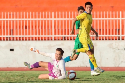 The hero who saved three saved penalties speaks out after a 14-year miracle