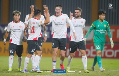 The Vietnamese football team creates a sensation by fielding 3 overseas Vietnamese players in the V.League