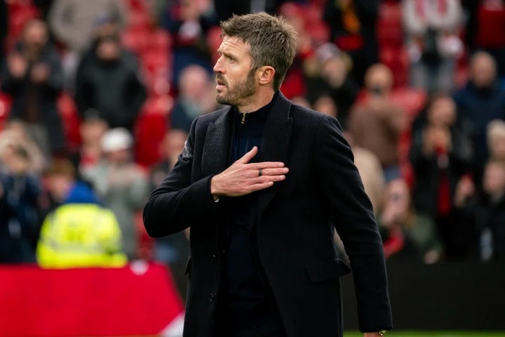 MU tiếp tục chìm trong khủng hoảng, Michael Carrick dốc lời gan ruột - Ảnh 1.