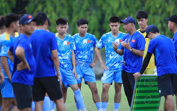 Vietnam U19 will extend their joyful days at the Southeast Asian tournament.