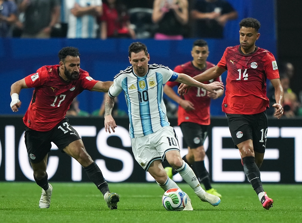 HLV Phạm Thành Lương: “Messi đã thể hiện đẳng cấp vượt trội trước Ai Cập” - Ảnh 1. HLV Phạm Thành Lương: “Messi đã thể hiện đẳng cấp vượt trội trước Ai Cập” - Ảnh 1.