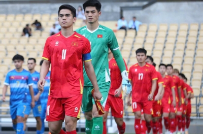 Coach Kim Sang Sik calls up 3 U23 players to the Vietnam national team