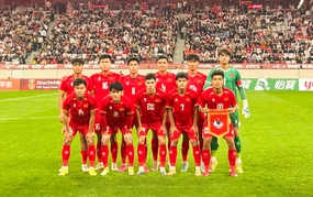 Vietnam's U23 team awaits the draw for the Asian Games football event on July 23.