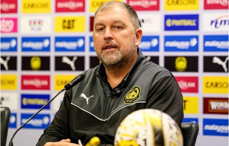 Malaysia&#39;s Coach Ignores FIFA Sanctions Ahead of Laos Match