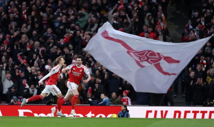 Odegaard toả sáng, Arsenal chính thức đòi lại ngôi đầu Ngoại hạng Anh 