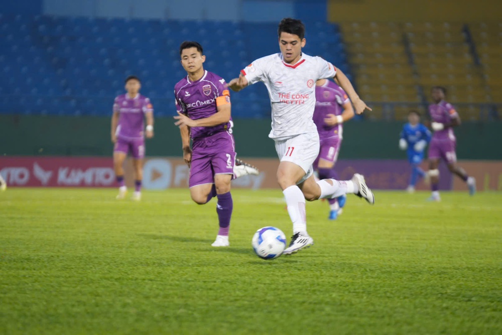 Đội trưởng U23 Việt Nam nổi bật nhất trong nhóm cầu thủ U23 dự giải châu Á  - Ảnh 1.