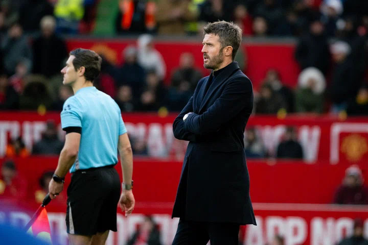 MU tiếp tục chìm trong khủng hoảng, Michael Carrick dốc lời gan ruột - Ảnh 3.