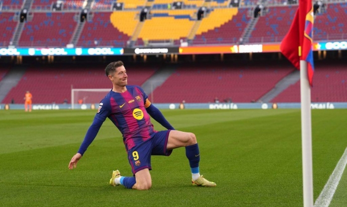 Barca muốn giữ Lewandowski