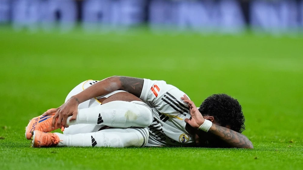 Ngôi sao tấn công của Real Madrid chính thức lỡ World Cup 2026 vì chấn thương nặng - Ảnh 1.