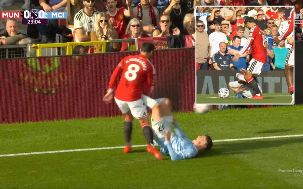 Điểm nhấn MU vs Man City: Dù bàn thua gây tranh cãi, Quỷ đỏ vẫn phải tự trách mình - Ảnh 1. Điểm nhấn MU vs Man City: Dù bàn thua gây tranh cãi, Quỷ đỏ vẫn phải tự trách mình - Ảnh 1.