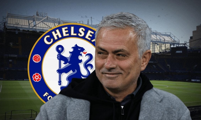 Jose Mourinho phá vỡ sự im lặng khi trở lại Chelsea