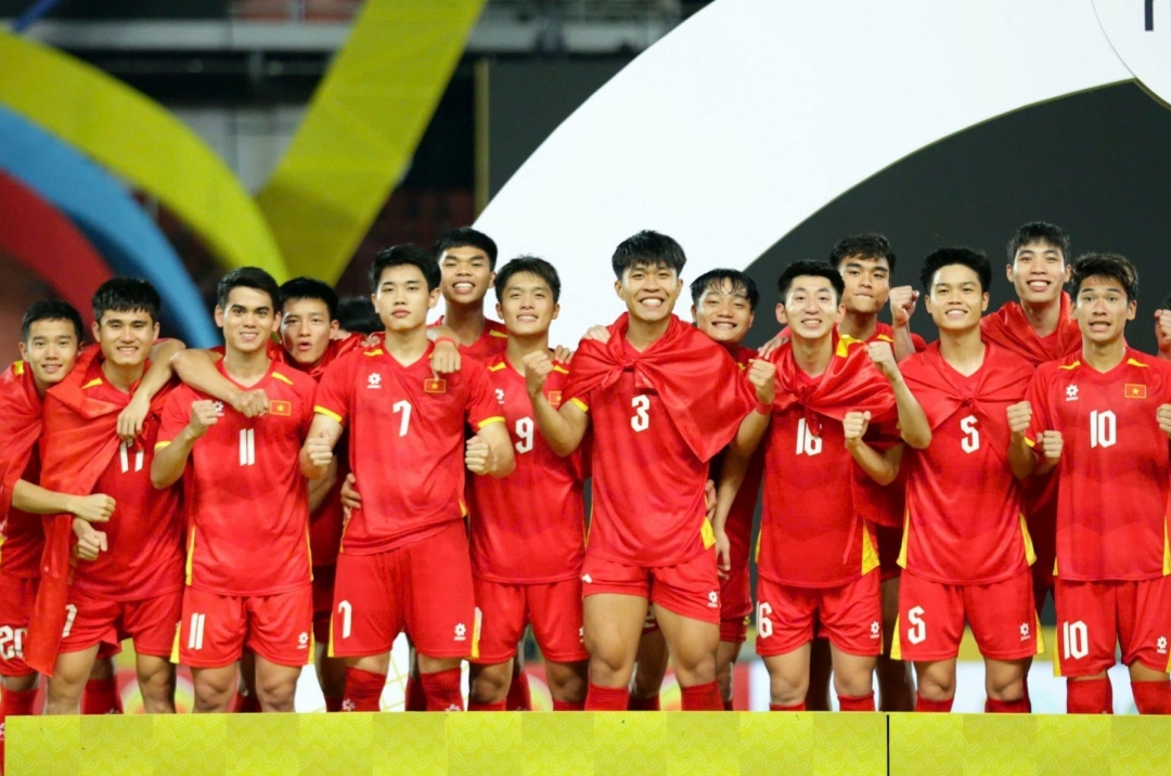 BREAKING: Coach Kim Sang Sik adds 2 players to Vietnam U23 squad