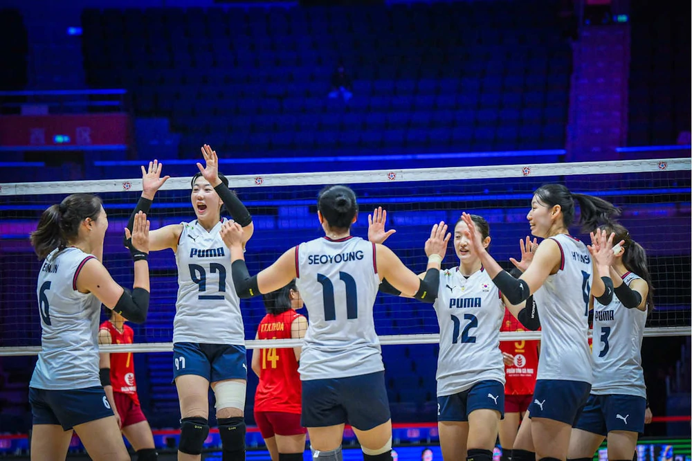 HLV Hàn Quốc gửi thông điệp trước ngày tái ngộ ĐT bóng chuyền nữ Việt Nam ở ASIAD 2026 - Ảnh 1.