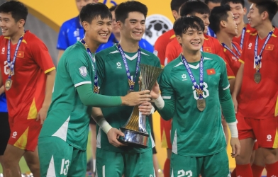 Coach Kim Sang Sik confirms the number one goalkeeper for the Vietnam U23 team.